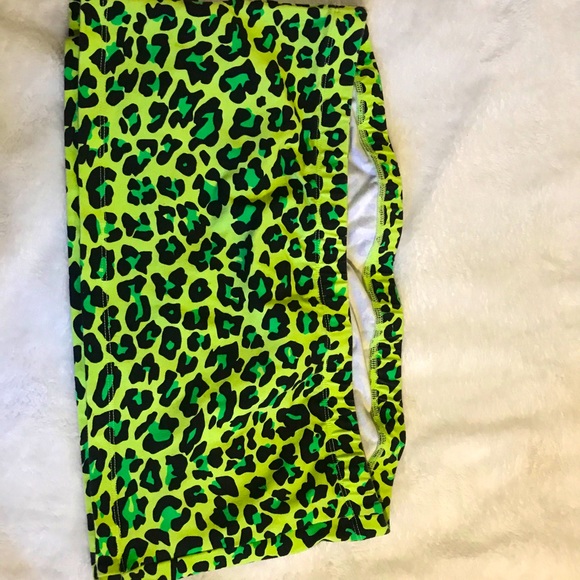 Forever 21 tube top - Picture 2 of 3